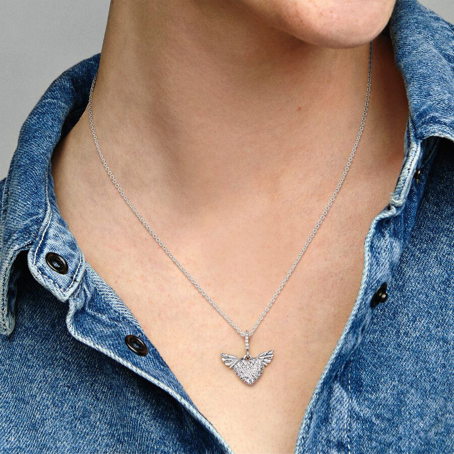 Colar Pavé Coração e Asas de Anjo